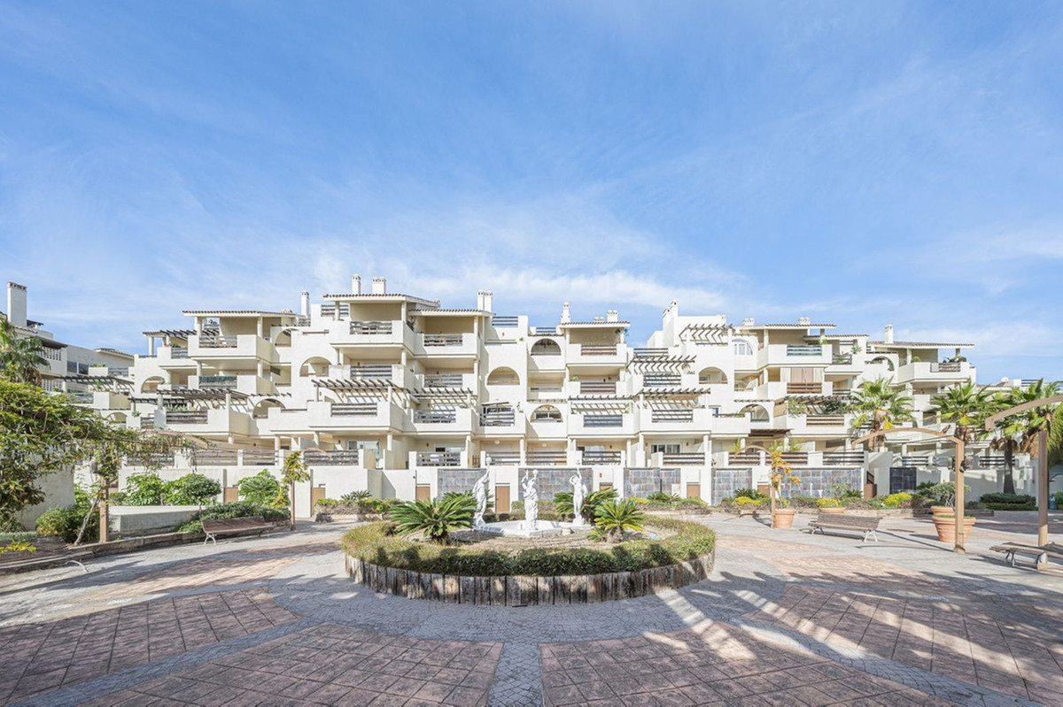 El Paraíso, Estepona